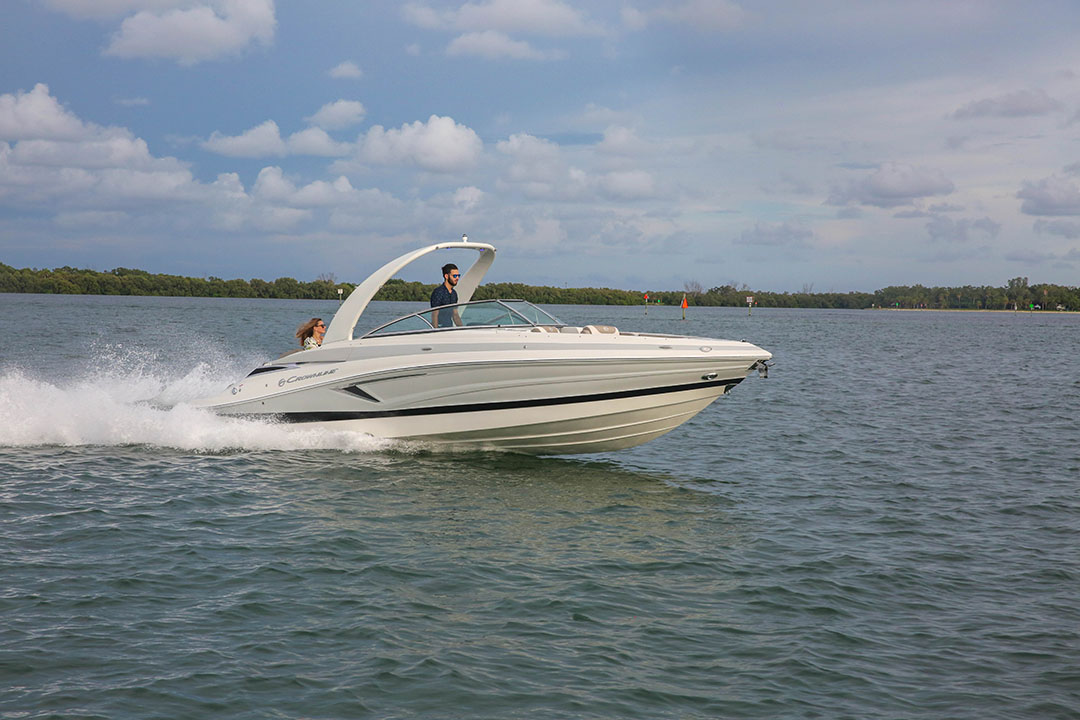 crownline-280-SS-running-09